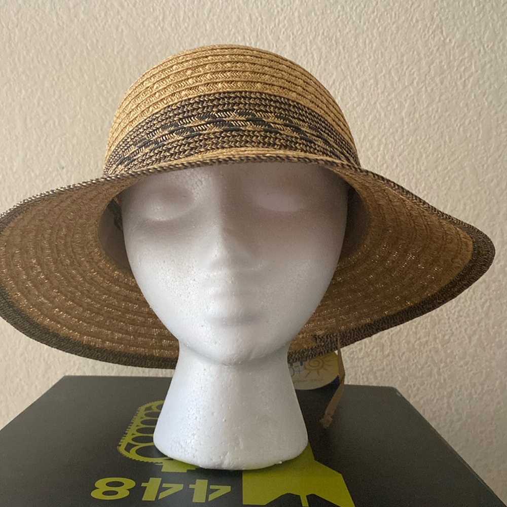 Boardwalk Style straw hat cloche OS adjustable